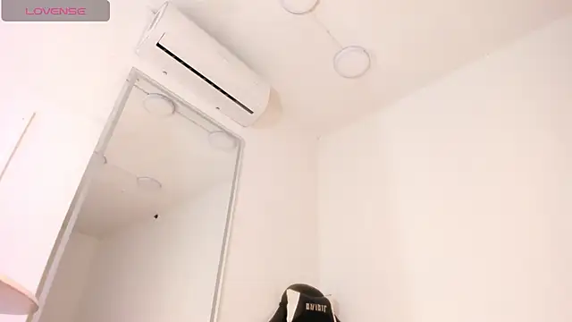 vera candella online show from November 12, 2025, 11:10 am