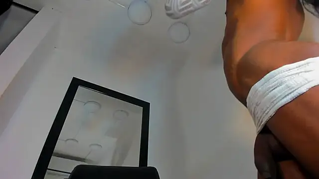 Snapshot of vera_candella chatting on July 25, 2026, 12:25 pm vera candella online show from July 25, 2026, 12:25 pm