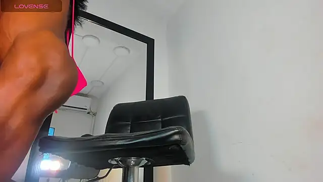 Snapshot of vera_candella chatting on July 28, 2026, 12:48 pm vera candella online show from July 28, 2026, 12:48 pm