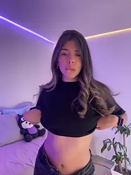 AmmyCollinsW online show from June 6, 2026, 10:03 pm