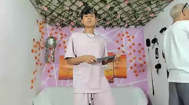 Fresahot2005 online show from March 9, 2025, 12:00 am