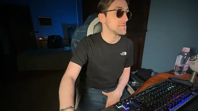 Snapshot of Stefisexy91 chatting on February 20, 2025, 10:48 pm Stefisexy91 online show from February 20, 2025, 10:48 pm