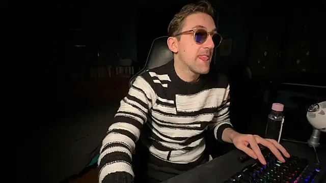 Snapshot of Stefisexy91 chatting on September 26, 2025, 8:57 pm Stefisexy91 online show from September 26, 2025, 8:57 pm