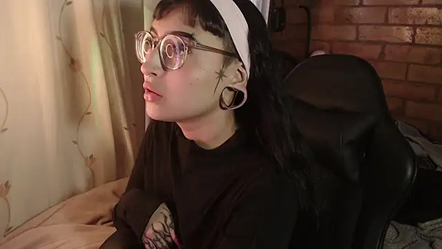 Snapshot of Cintya_Kros chatting on April 7, 2026, 10:31 pm Cintya Kros online show from April 7, 2026, 10:31 pm