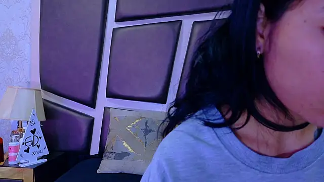 NicoleEsposito online show from June 2, 2026, 12:51 pm