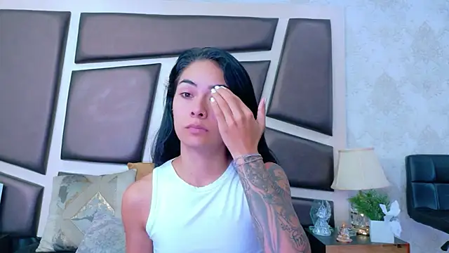 NicoleEsposito online show from June 11, 2026, 12:58 pm