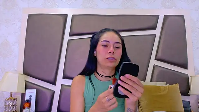 NicoleEsposito online show from June 29, 2026, 1:00 pm