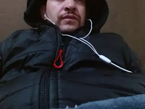 camiloking1720 online show from February 5, 2025, 7:07 am