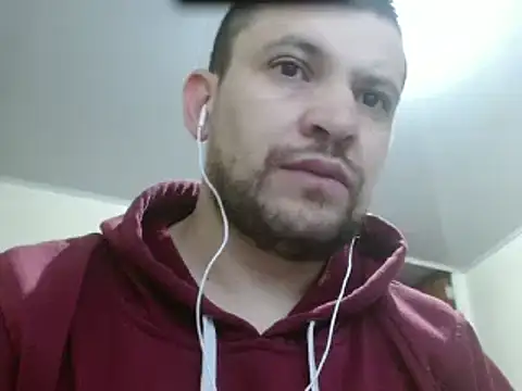 camiloking1720 online show from February 27, 2025, 10:15 am