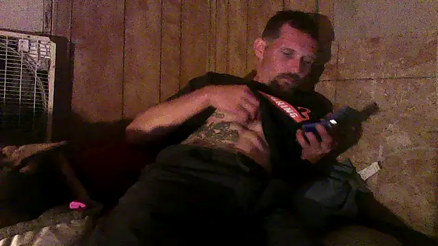 Snapshot of luke_thighwalker2469 chatting on April 19, 2026, 7:40 am luke thighwalker2469 online show from April 19, 2026, 7:40 am