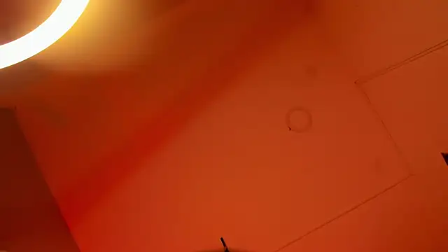 Snapshot of ALICEPOIXXXON chatting on October 15, 2025, 11:16 pm ALICEPOIXXXON online show from October 15, 2025, 11:16 pm