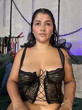 Snapshot of yey_bdsm chatting on September 12, 2025, 5:46 pm yey bdsm online show from September 12, 2025, 5:46 pm