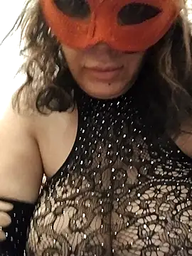 Snapshot of nazii010 chatting on October 17, 2025, 12:25 am nazii010 online show from October 17, 2025, 12:25 am