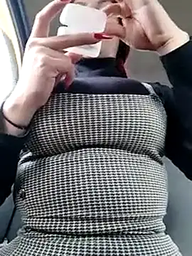 Snapshot of IamAlana_ chatting on February 25, 2025, 2:44 pm IamAlana online show from February 25, 2025, 2:44 pm