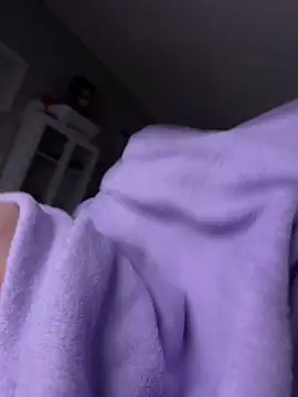 Lucrecio19 online show from December 21, 2025, 9:16 am