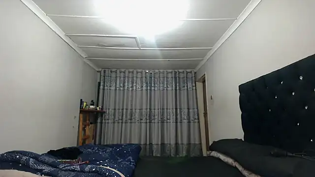 Indianmayaxoxo online show from February 6, 2025, 3:31 pm