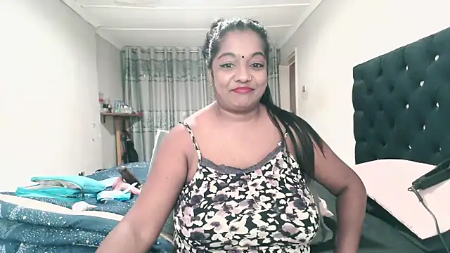 Snapshot of Indianmayaxoxo chatting on May 12, 2026, 7:05 am Indianmayaxoxo online show from May 12, 2026, 7:05 am