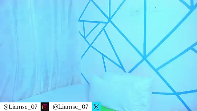 Snapshot of liam_scott77 chatting on May 21, 2026, 11:45 pm liam scott77 online show from May 21, 2026, 11:45 pm