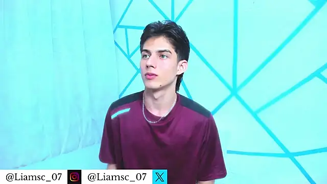 Snapshot of liam_scott77 chatting on May 29, 2026, 8:40 pm liam scott77 online show from May 29, 2026, 8:40 pm