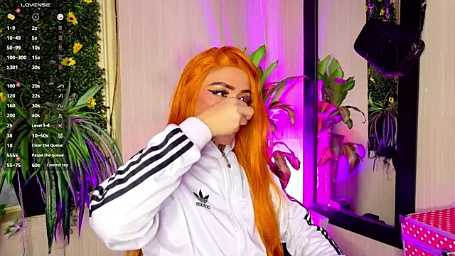 Micaela Rangel online show from October 7, 2025, 5:04 am