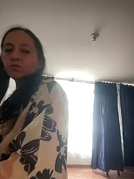 Freya Artemisa online show from February 12, 2026, 8:26 pm