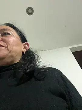 Snapshot of Freya_Artemisa chatting on May 8, 2026, 12:05 am Freya Artemisa online show from May 8, 2026, 12:05 am