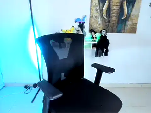 Snapshot of nairobbits chatting on October 13, 2025, 2:22 am nairobbits online show from October 13, 2025, 2:22 am