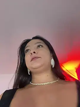 cristina1800 online show from July 21, 2026, 4:15 am