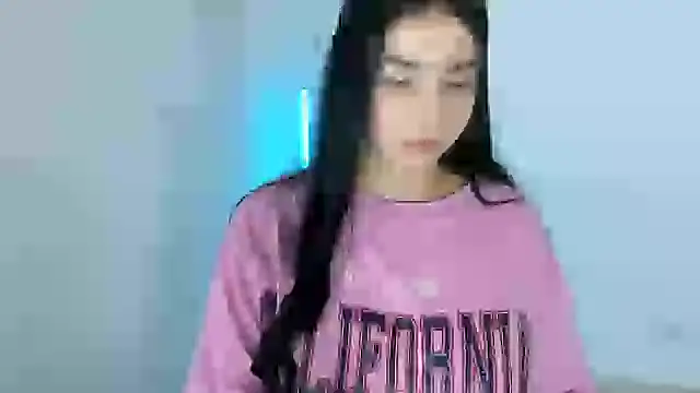 Snapshot of Natasha_su_ chatting on September 17, 2025, 11:17 pm Natasha su online show from September 17, 2025, 11:17 pm