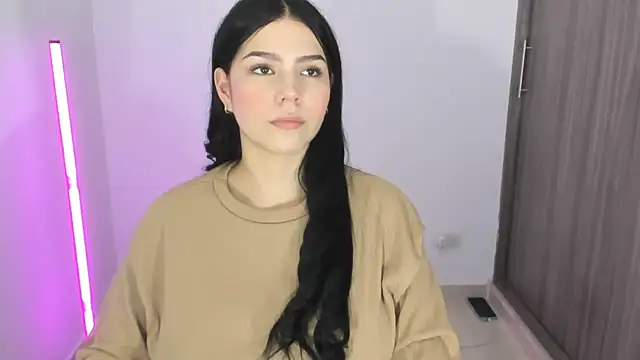 Snapshot of Natasha_su_ chatting on November 15, 2025, 7:32 pm Natasha su online show from November 15, 2025, 7:32 pm