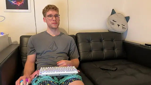 BlueEyedTallGuy94 online show from December 23, 2024, 6:11 am