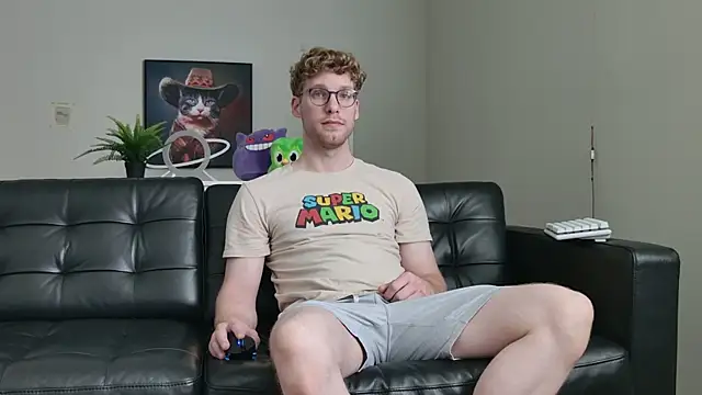 BlueEyedTallGuy94 online show from September 22, 2025, 6:54 pm