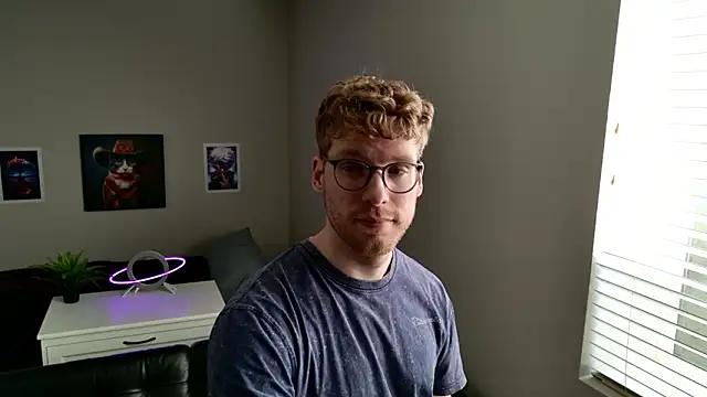 BlueEyedTallGuy94 online show from February 11, 2026, 9:09 pm