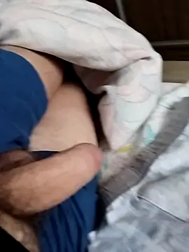 Snapshot of Grig1982 chatting on November 21, 2025, 7:29 am Grig1982 online show from November 21, 2025, 7:29 am