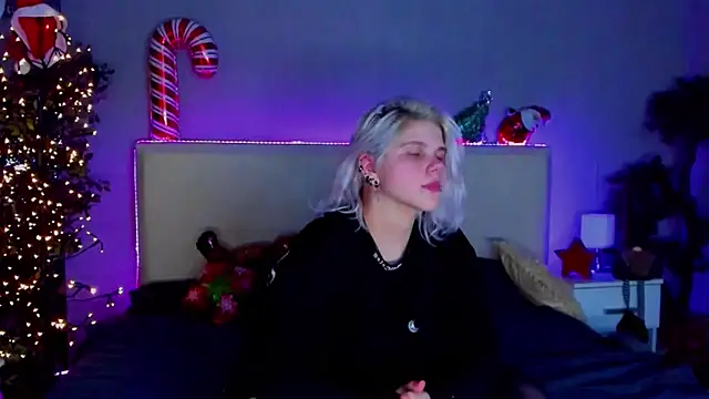 JoannLowe online show from December 31, 2024, 12:00 am