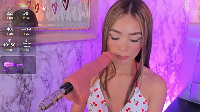 Snapshot of LYEN_RAE chatting on March 13, 2025, 11:16 pm LYEN RAE online show from March 13, 2025, 11:16 pm