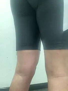 Snapshot of MiamiBang chatting on February 6, 2025, 11:58 pm MiamiBang online show from February 6, 2025, 11:58 pm