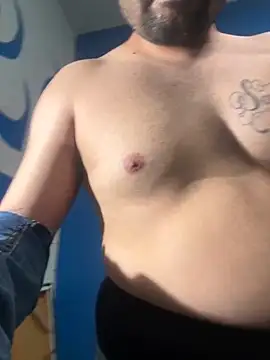 Snapshot of MiamiBang chatting on October 1, 2025, 3:34 am MiamiBang online show from October 1, 2025, 3:34 am