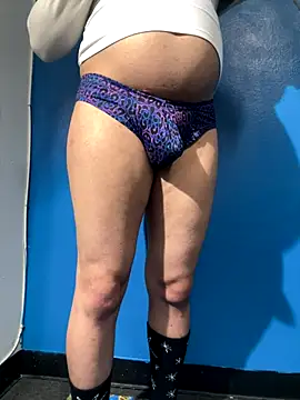 Snapshot of MiamiBang chatting on October 22, 2025, 11:54 am MiamiBang online show from October 22, 2025, 11:54 am