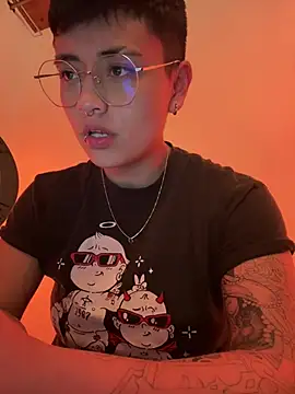 Snapshot of Ashley_Chriss chatting on December 23, 2024, 6:44 am Ashley Chriss online show from December 23, 2024, 6:44 am