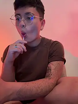 Snapshot of Ashley_Chriss chatting on December 24, 2024, 4:00 am Ashley Chriss online show from December 24, 2024, 4:00 am