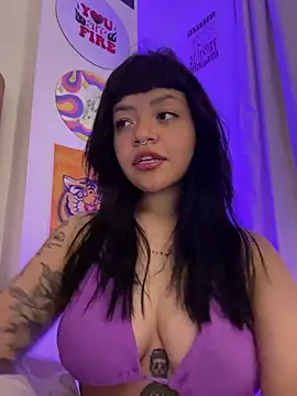 Snapshot of Ashley_Chriss chatting on February 21, 2025, 4:51 am Ashley Chriss online show from February 21, 2025, 4:51 am