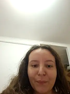 LineaDemie online show from October 8, 2025, 4:59 pm