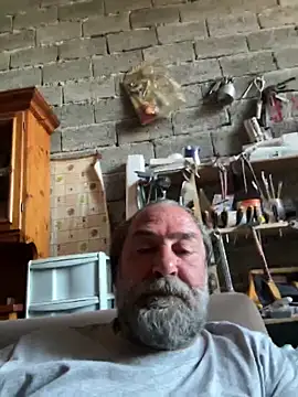Snapshot of ros217 chatting on June 22, 2026, 1:30 pm ros217 online show from June 22, 2026, 1:30 pm