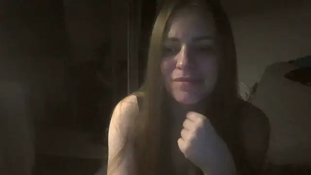 Snapshot of AnnaDiamond1 chatting on September 27, 2025, 10:59 pm AnnaDiamond1 online show from September 27, 2025, 10:59 pm