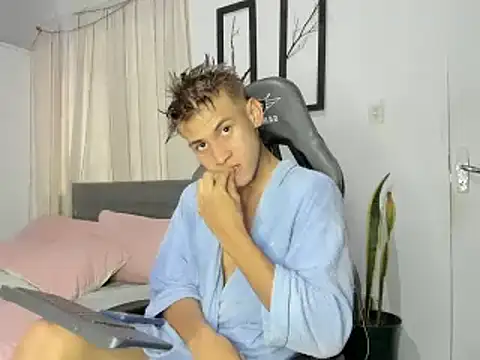 miguel hz online show from February 1, 2025, 10:13 pm