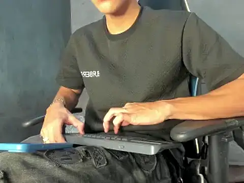 miguel hz online show from March 1, 2025, 9:37 pm