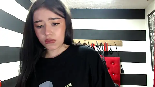 Snapshot of Marian_Ran chatting on February 3, 2025, 10:25 am Marian Ran online show from February 3, 2025, 10:25 am