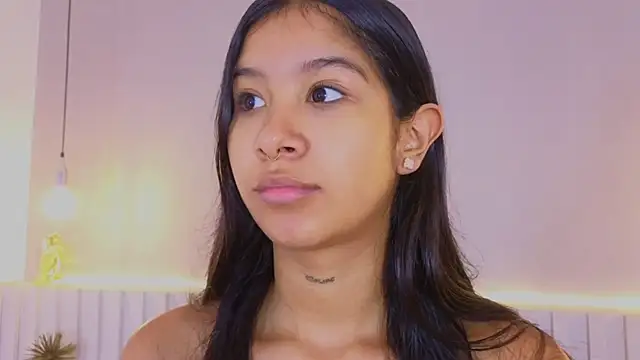 Snapshot of Aida_moreno chatting on September 13, 2025, 11:32 am Aida moreno online show from September 13, 2025, 11:32 am