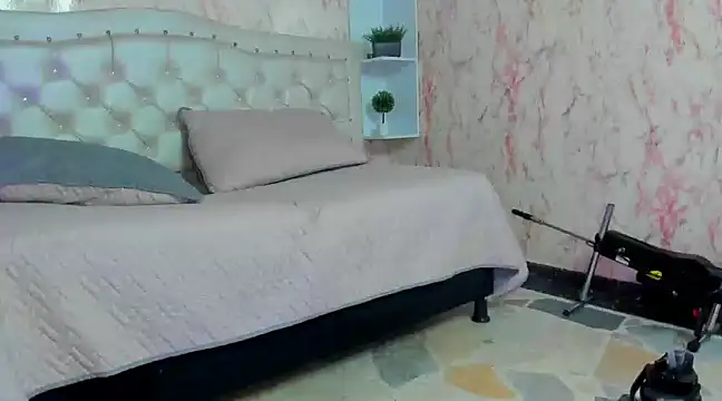 Snapshot of VICTORIA_HOUSTON chatting on March 10, 2025, 11:06 pm VICTORIA HOUSTON online show from March 10, 2025, 11:06 pm